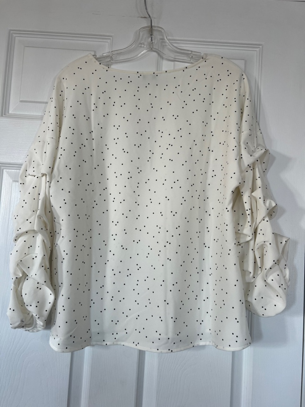 Reitmans Cream Long-Sleeve Polka Dot Ruffle-Sleeve Top - Picture 4 of 5